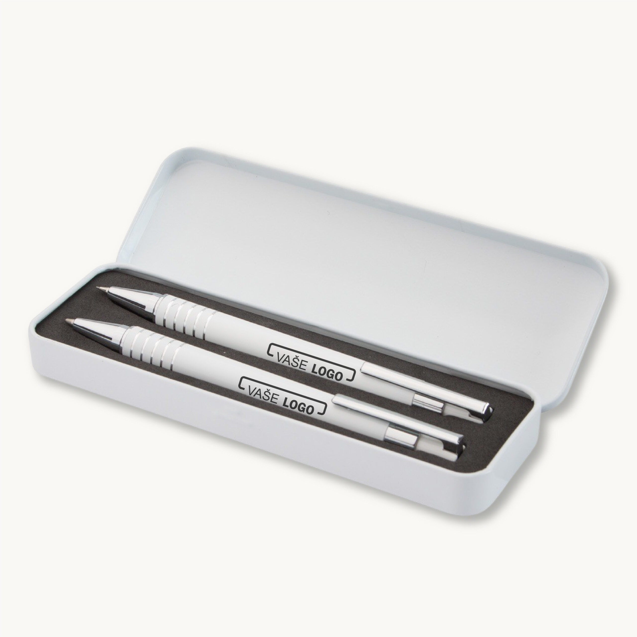 Sada pera a pentelky